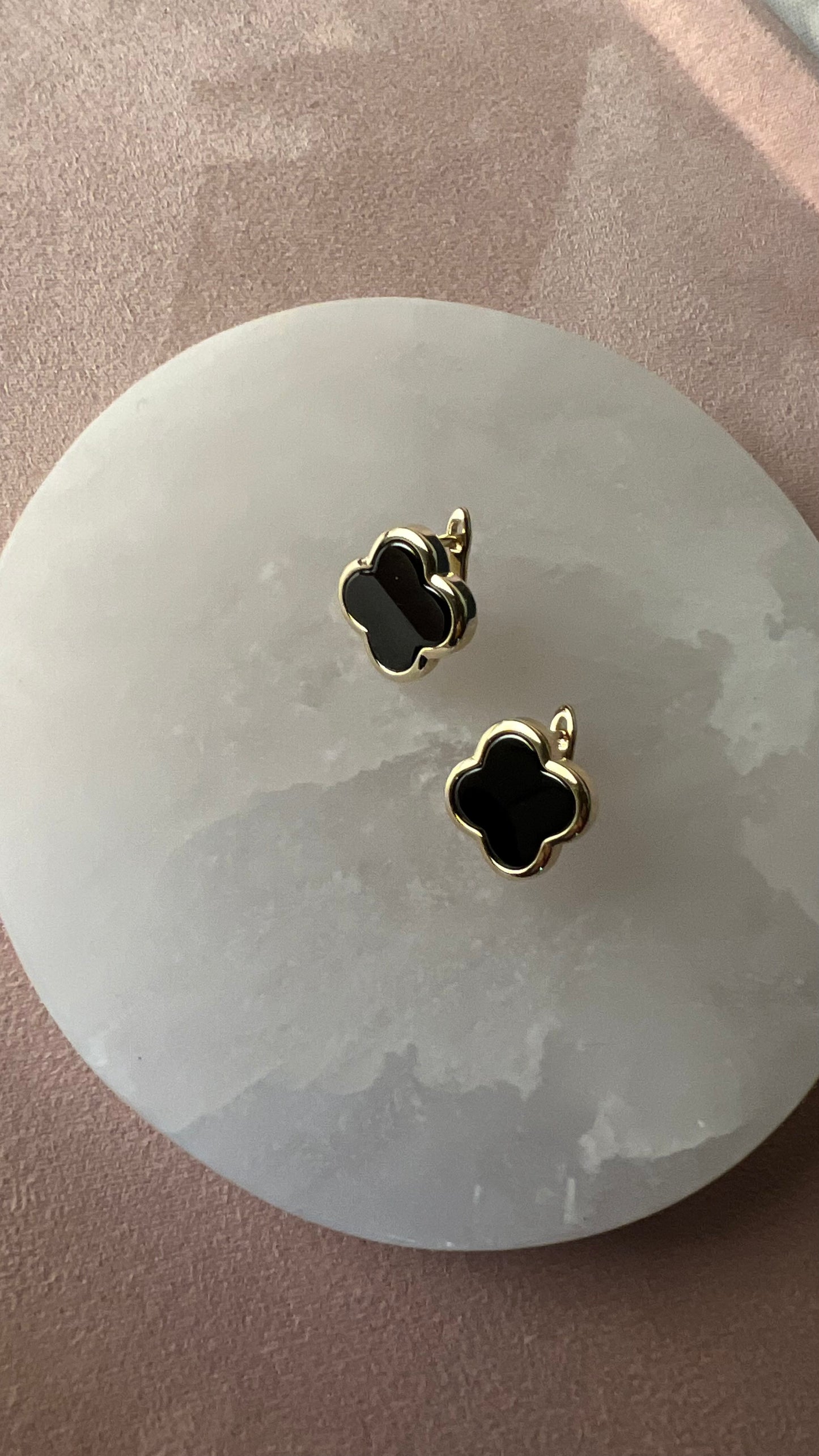Clover earrings with mother of pearl. Gift for her